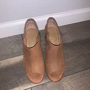 Jack Rogers Peep toe booties7.5